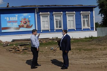 Сергей Бабин: «Глобальная задача – создать на базе школ центры цифрового и гуманитарного образования»